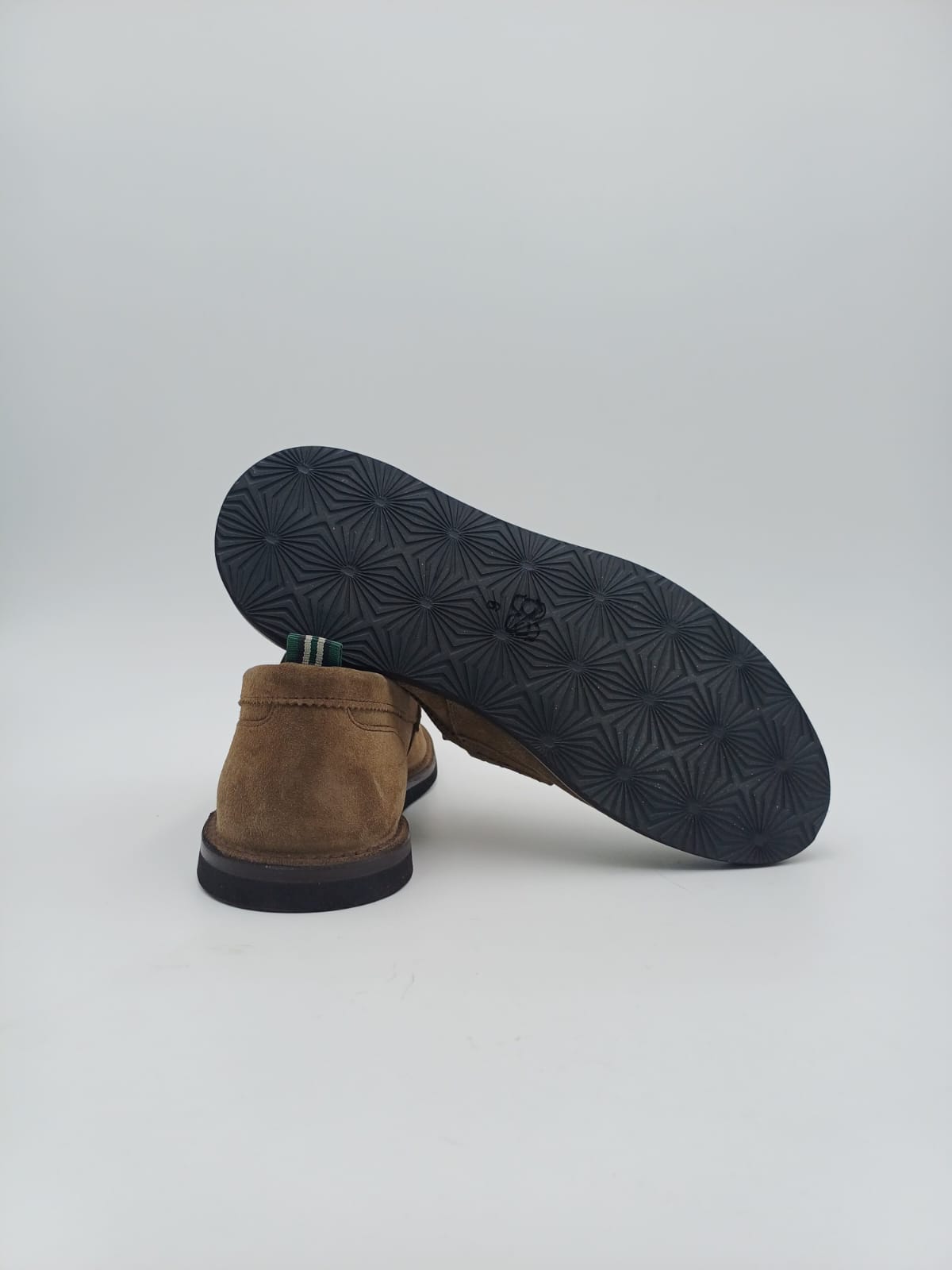 mocassino con passante ideal suola in gomma