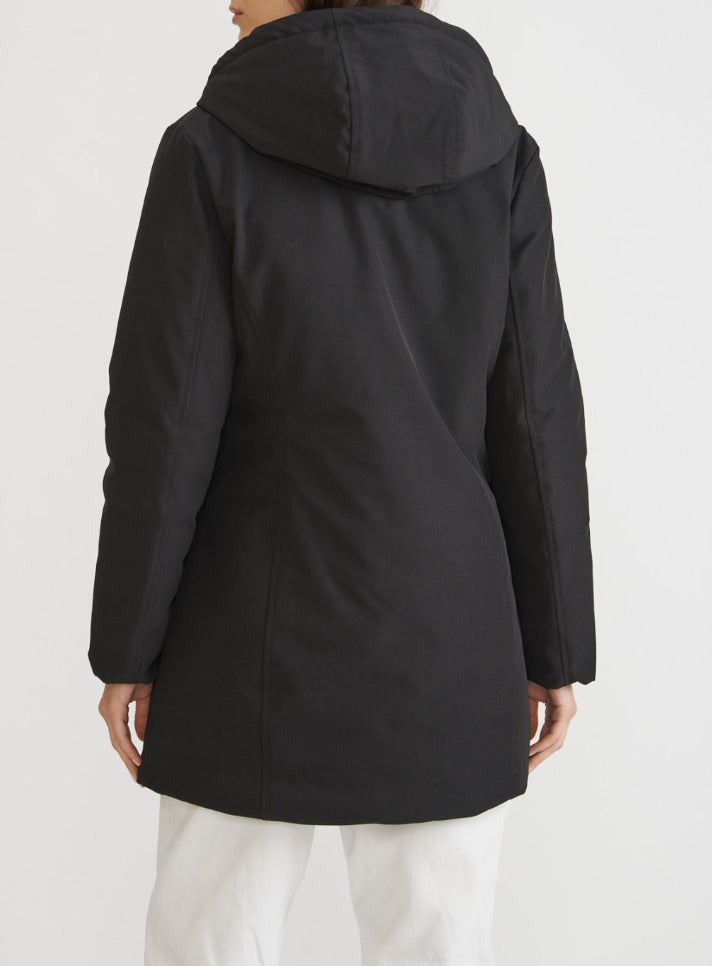G221381WLG BLACK CANADIAN