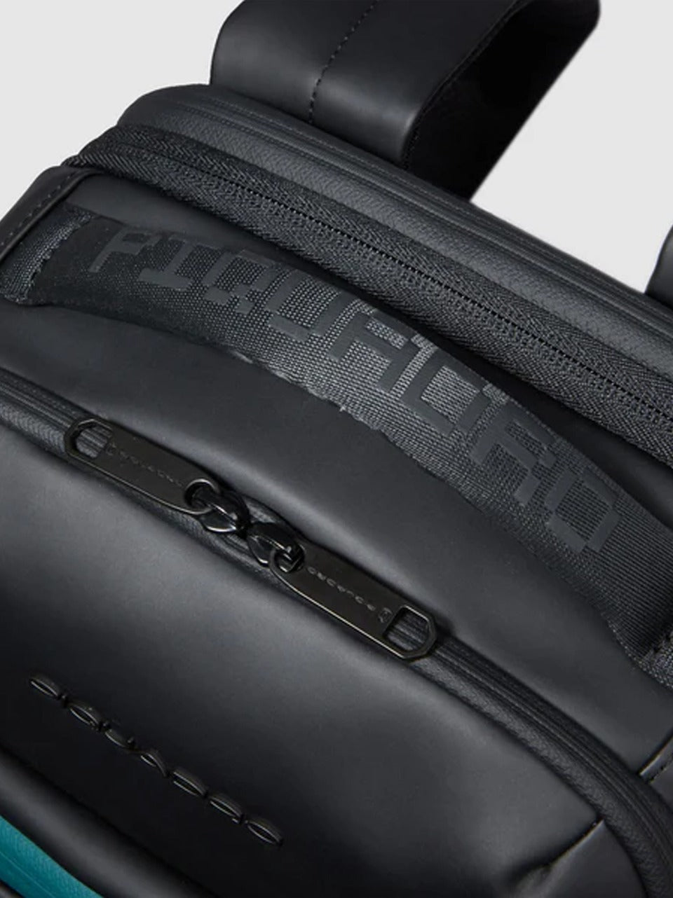 zaino corner under seat CA6638C20W NERO PIQUADRO