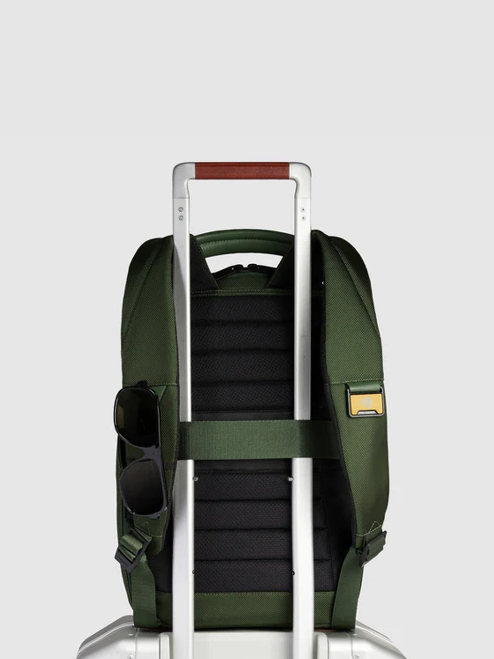 zaino 14'' tessuto riciclato e pelle CA6927S143 VERDE PIQUADRO