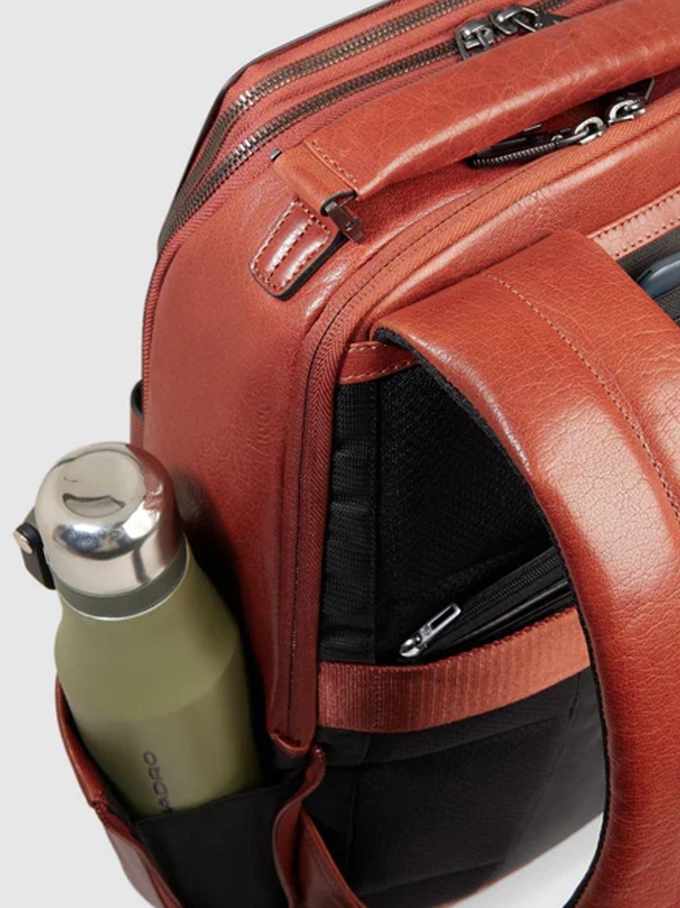 zaino 14'' in pelle bufalo CA7021S141 CUOIO PIQUADRO