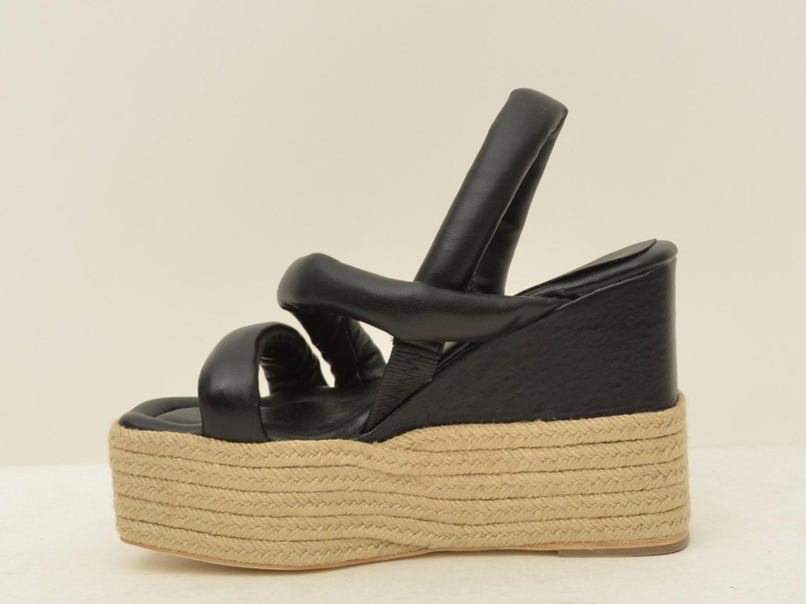 2238268 PI NERO EQUITARE