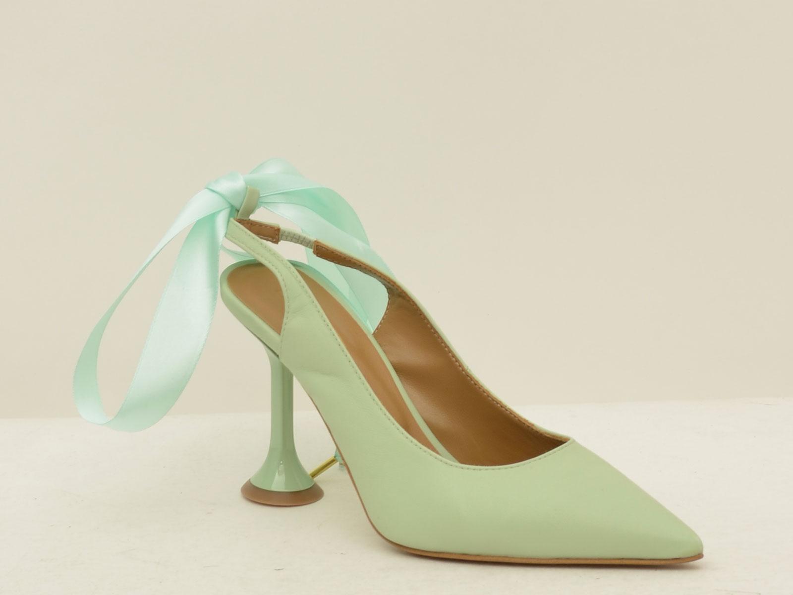 457-11-P084 ACQUA EMANUELLE VEE