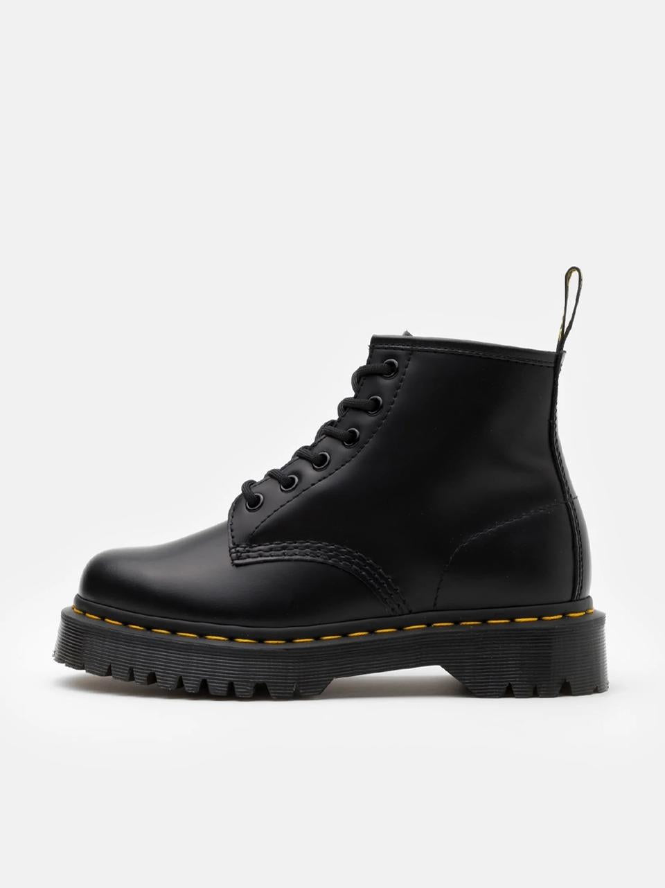 101BEX26203001 BLACK Dr Martens