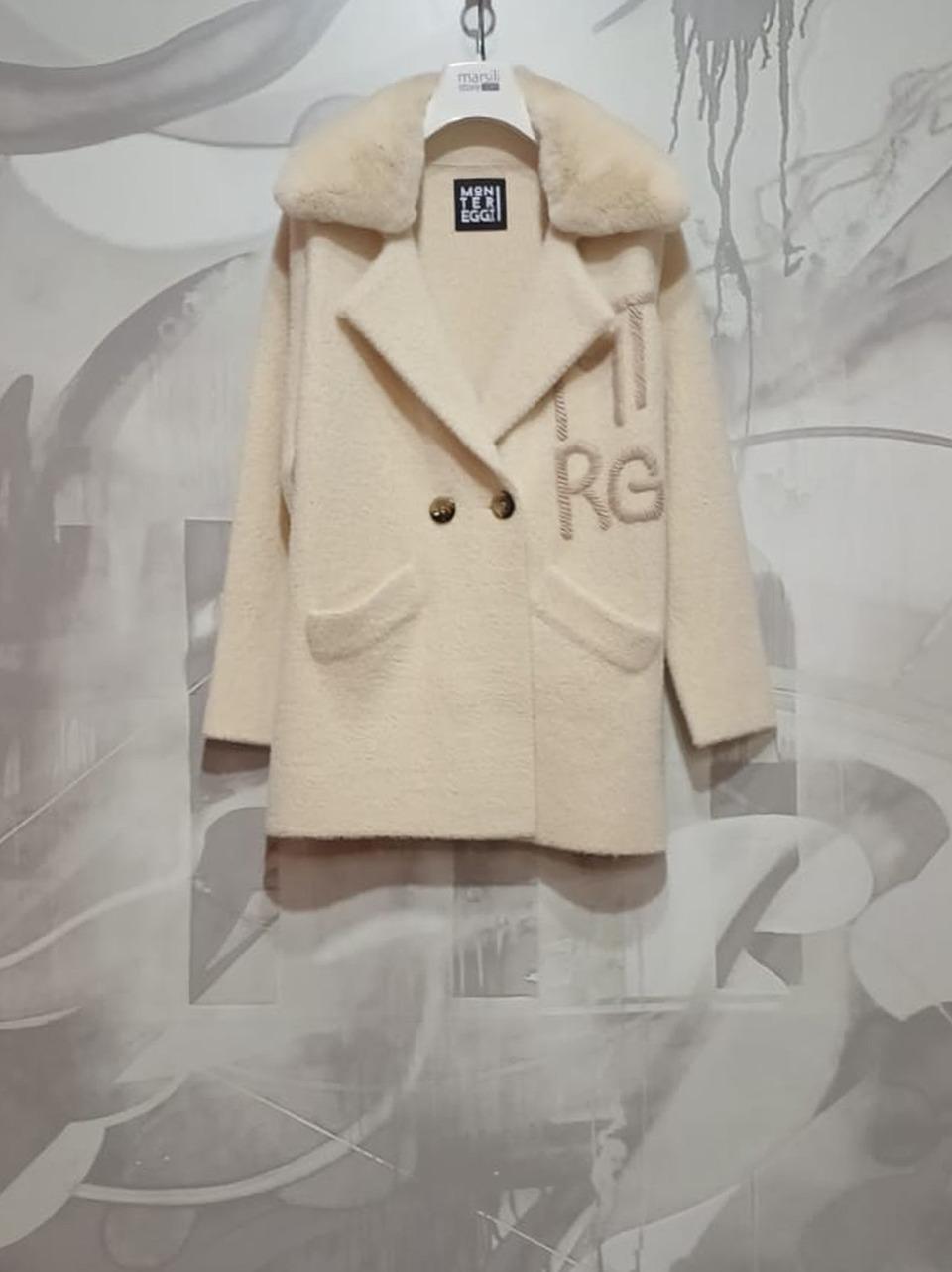 tina giaccone in maglia 4742 88 MONTEREGGI