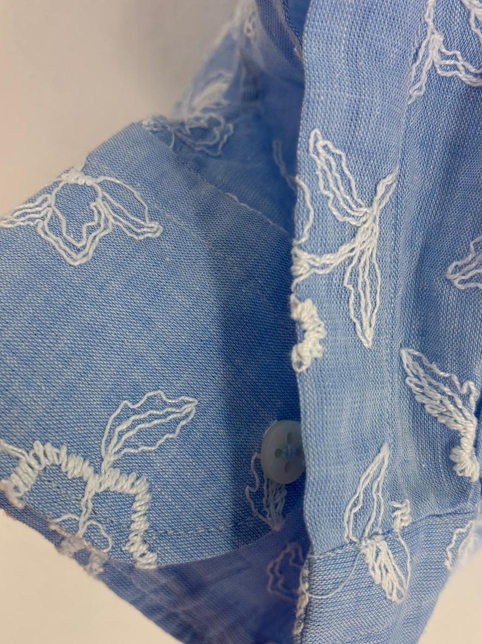 camicia con ricami bianchi D233 PAOLA AZZ BASTONCINO