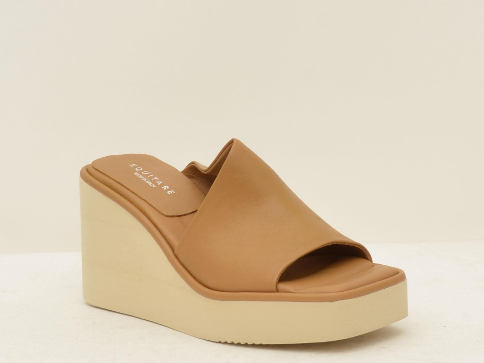 2235246 IZOLDA CAMEL EQUITARE