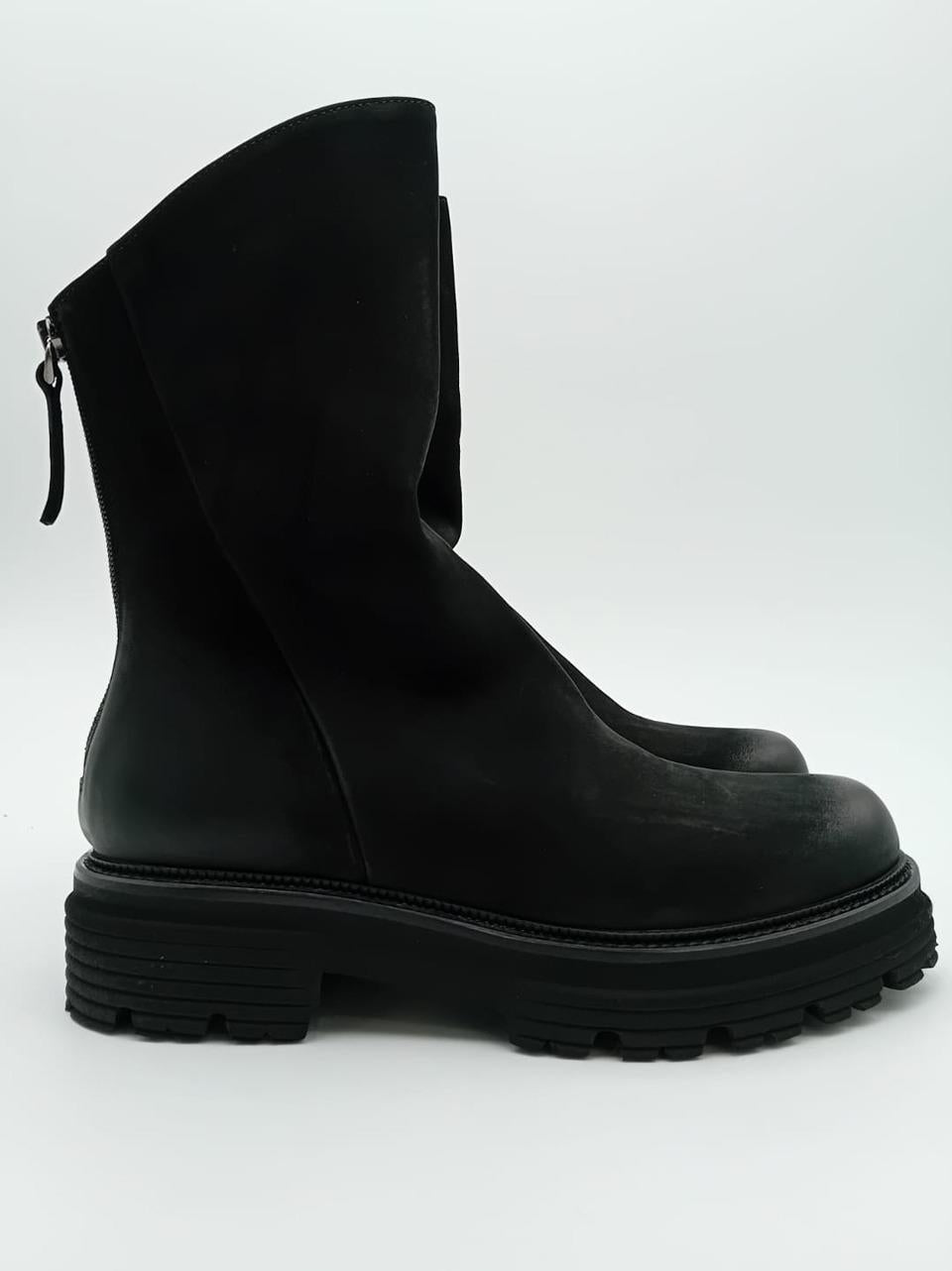 stivaletto con zip posteriore 3270 NERO MAT:20