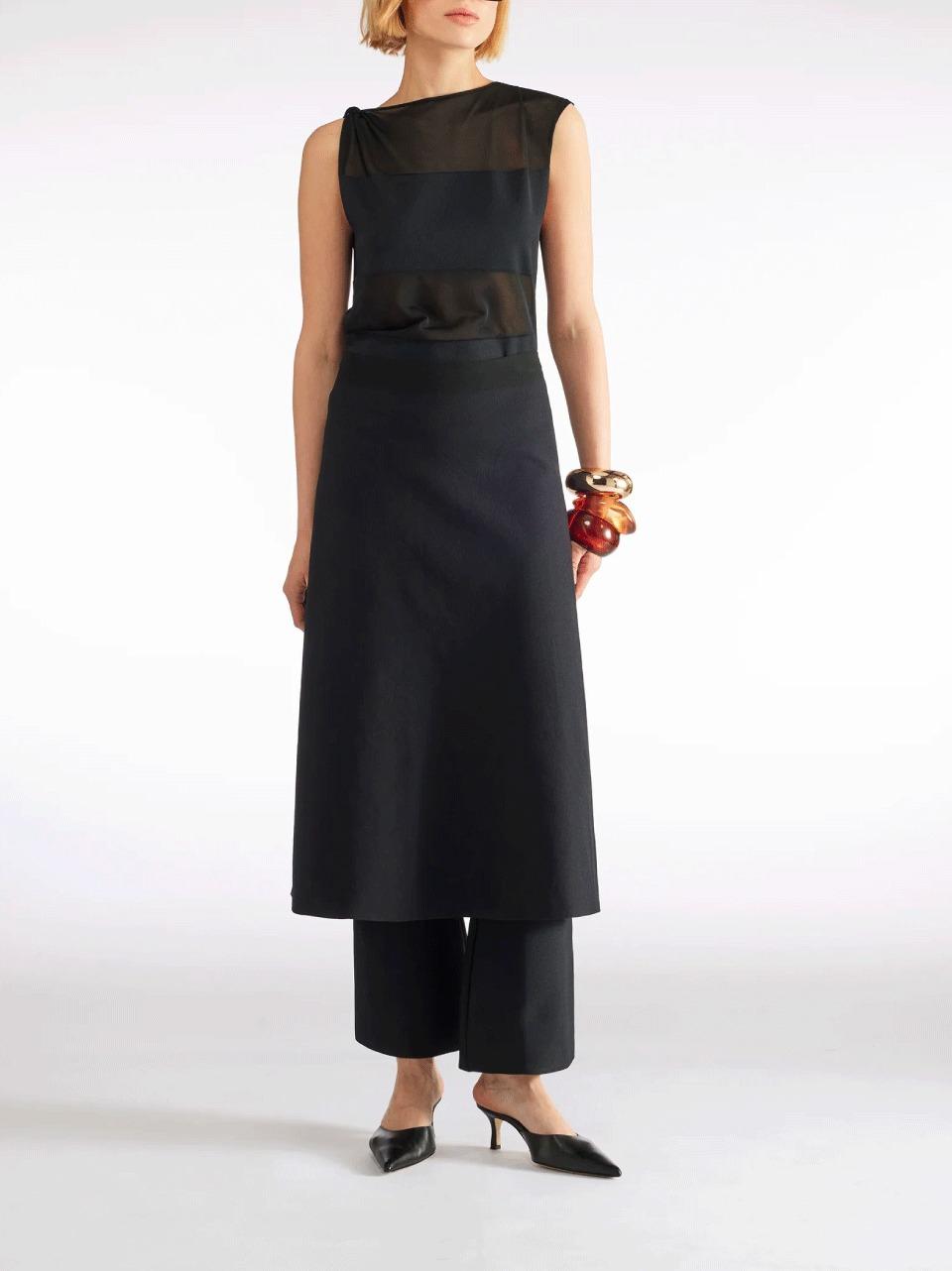 top in maglia a voile F5SE12. NERO LIviana conti