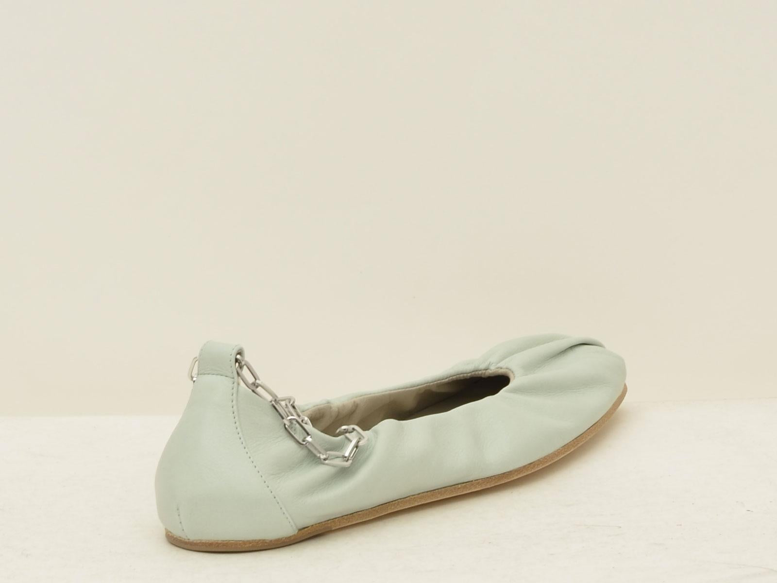 4004 TIFFANY VIC MATIE'