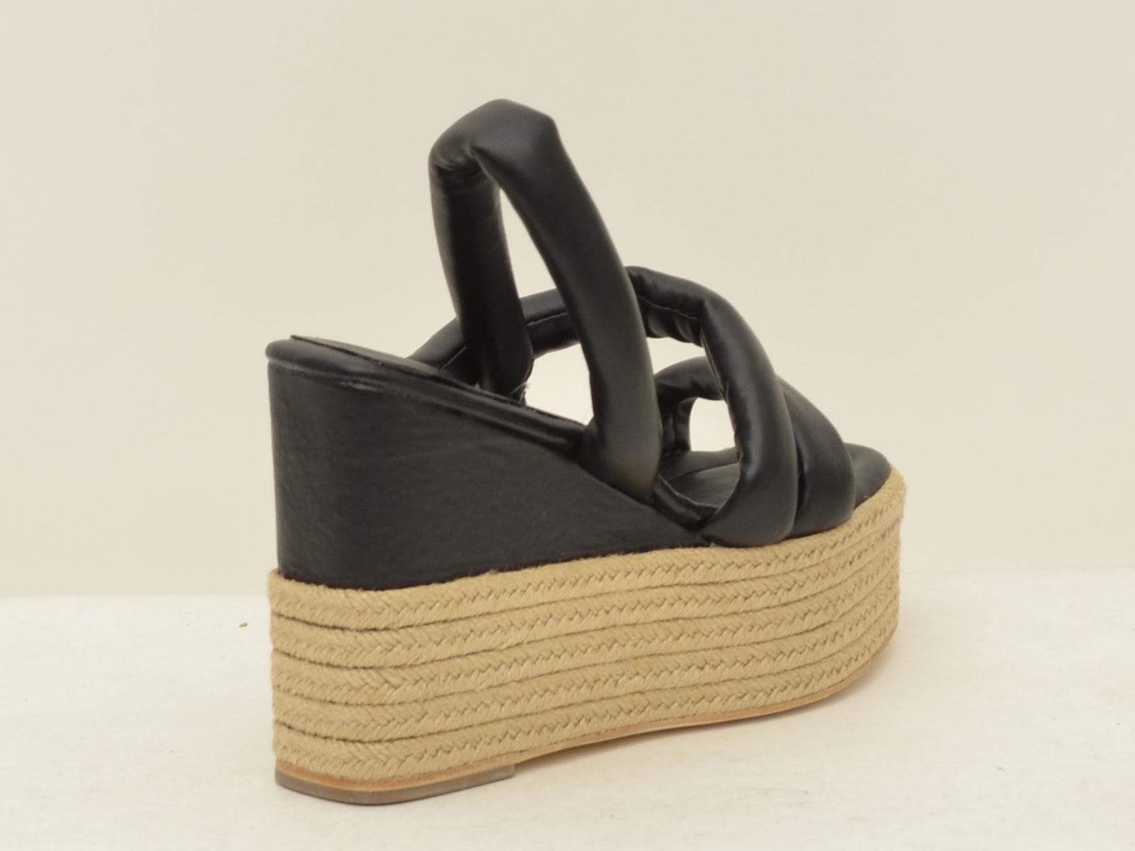 2238268 PI NERO EQUITARE