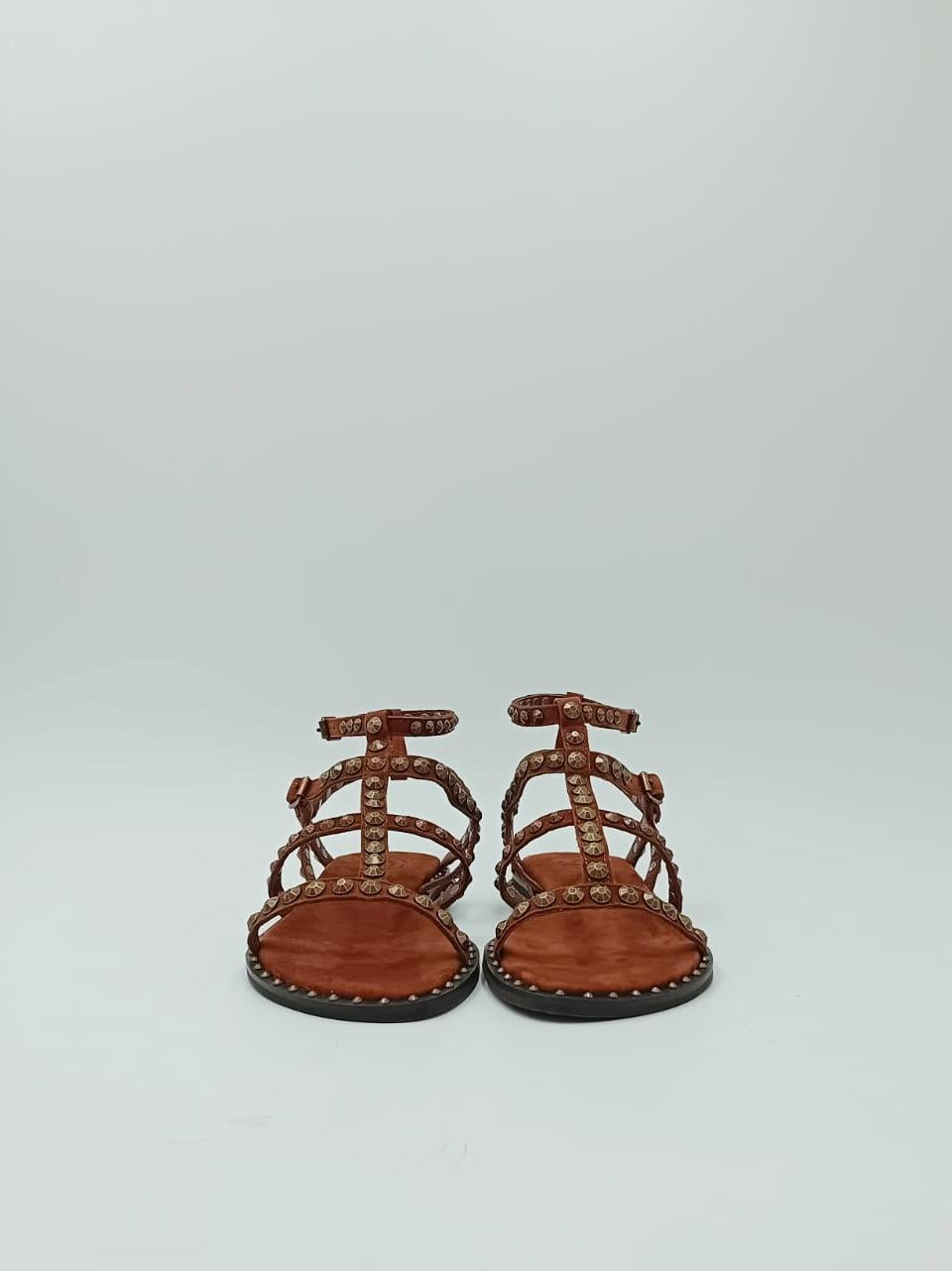 sandalo flat precious con borchie PRECIOUS. TAGIN ASH