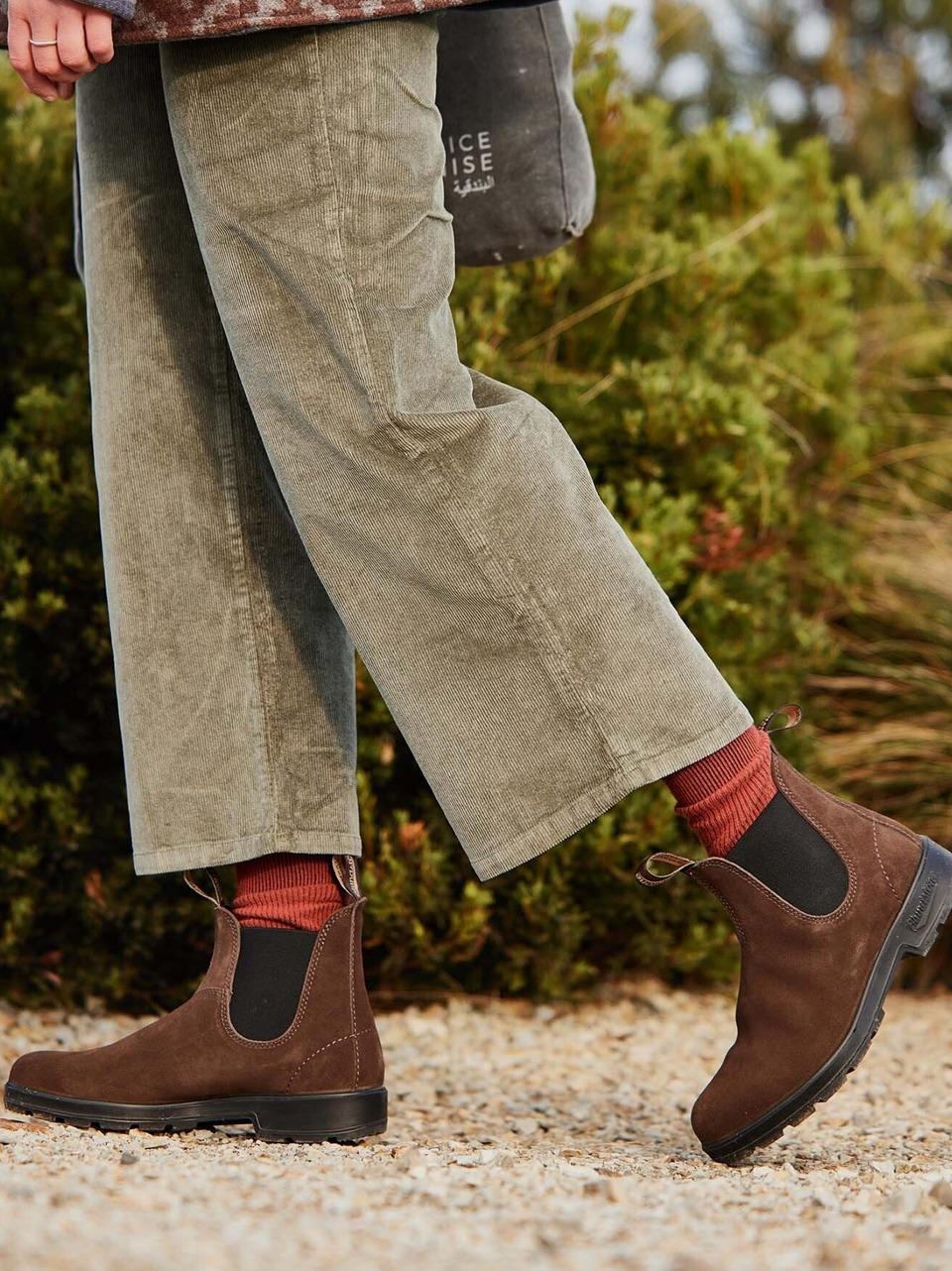 2410 BC BROWN SUEDE Blundstone