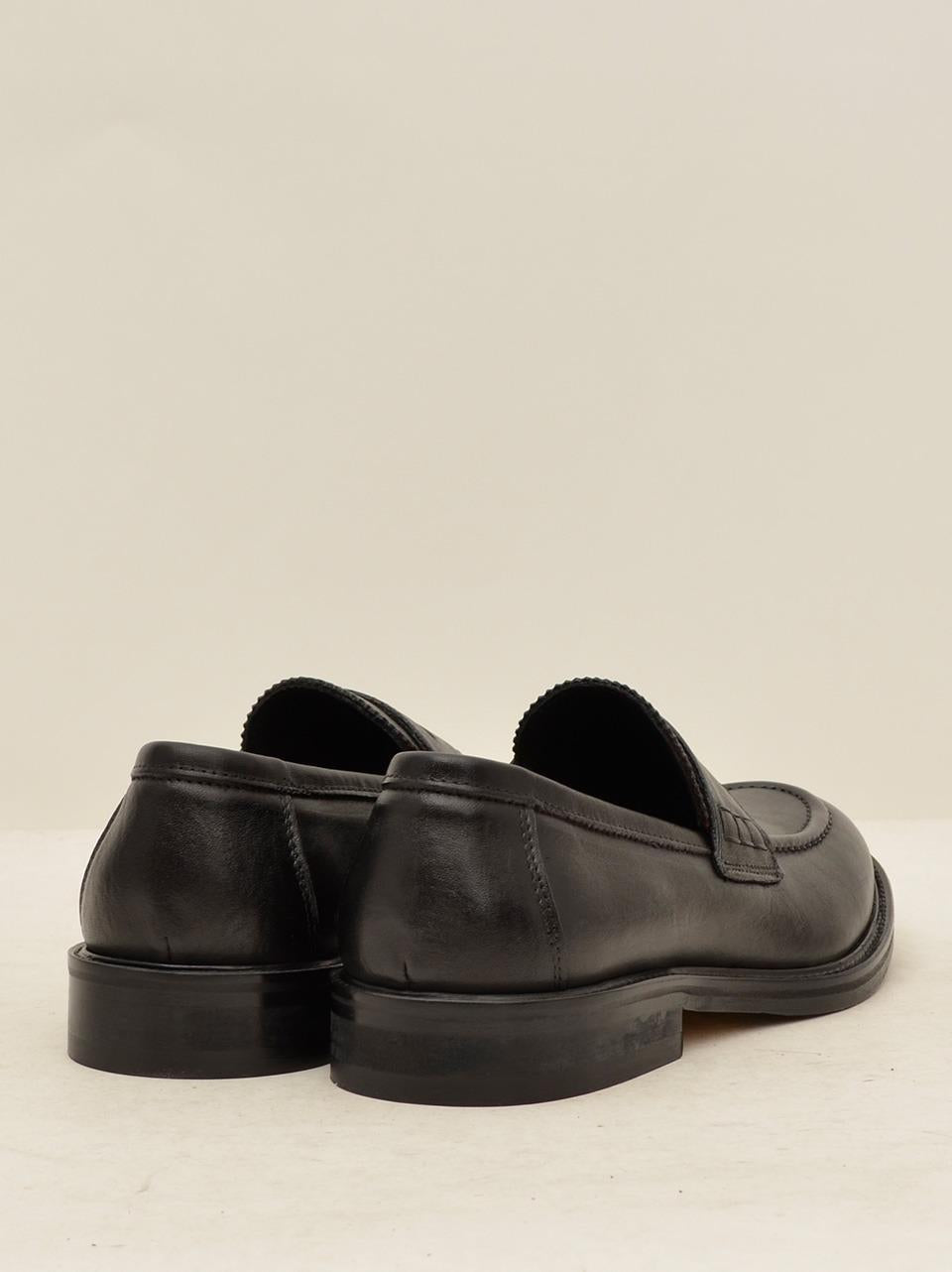 mocassino con passante BERTO NERO TON GOUT