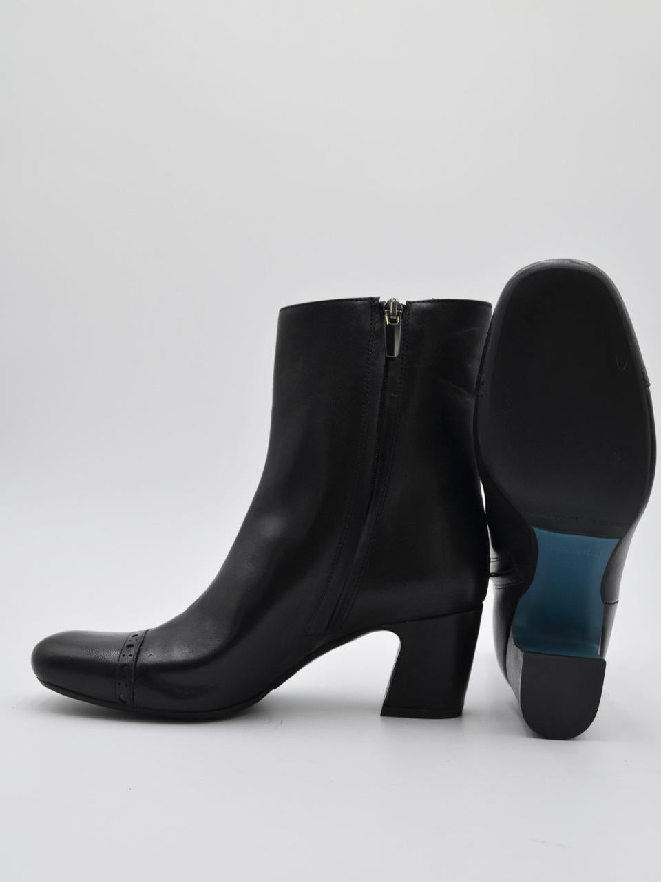 stivaletto tacco h 60mm MIRELLA NERO DELAIA