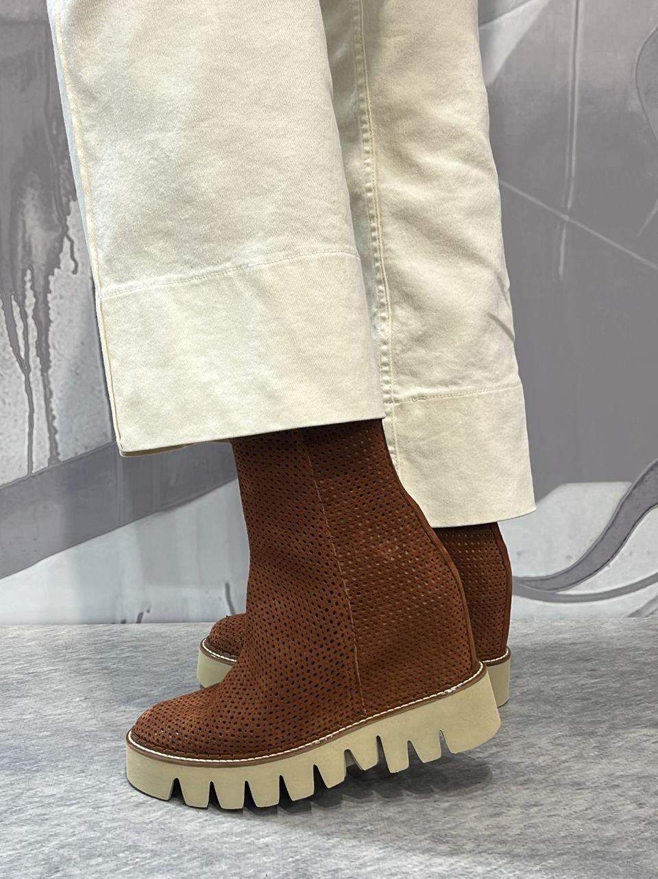 E22-300 BRUCIATO MICHAEL DASS