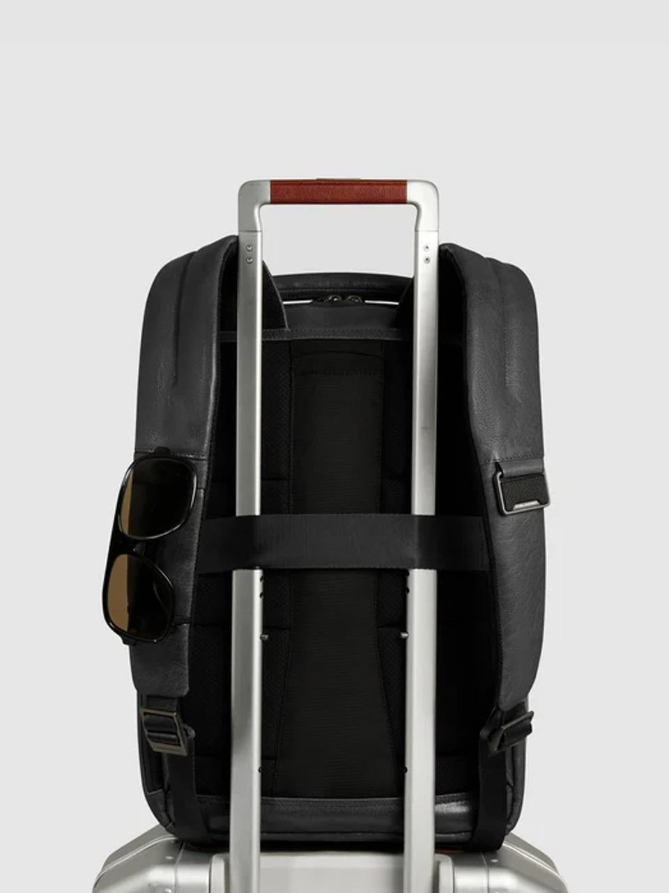 zaino 14'' in pelle bufalo CA7021S141 NERO PIQUADRO