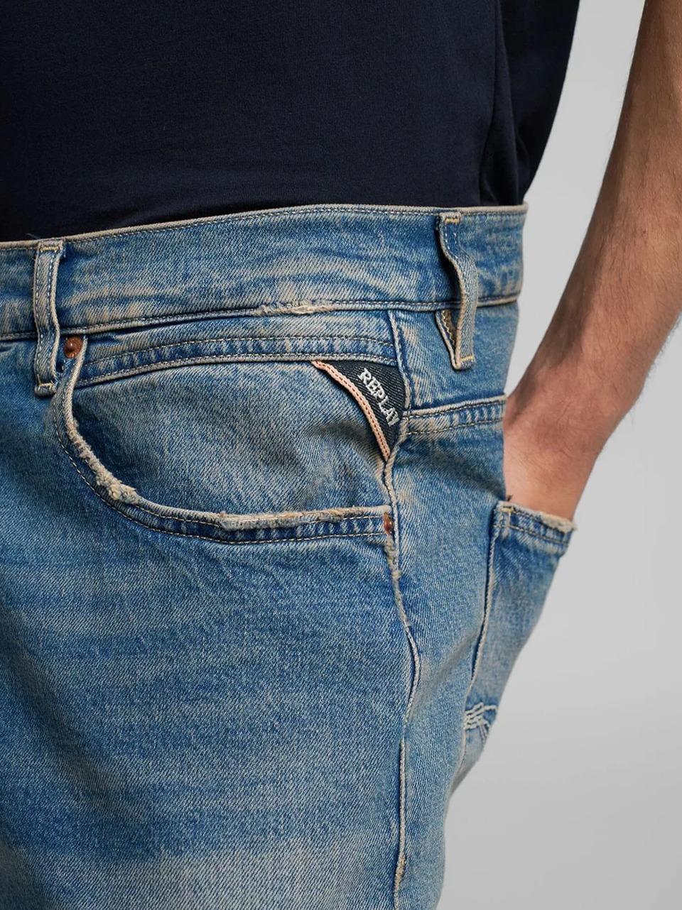 M1031R 727 952 replay