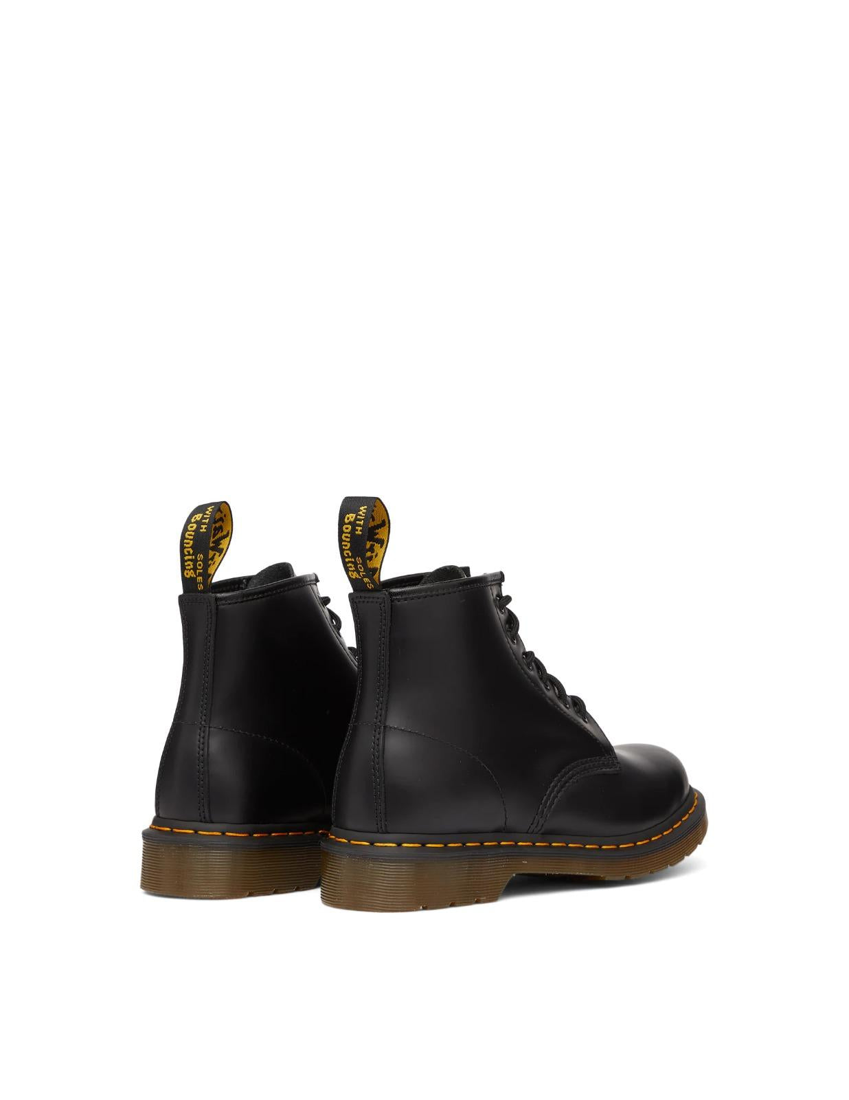 101NAPPA26409001 BLACK Dr Martens