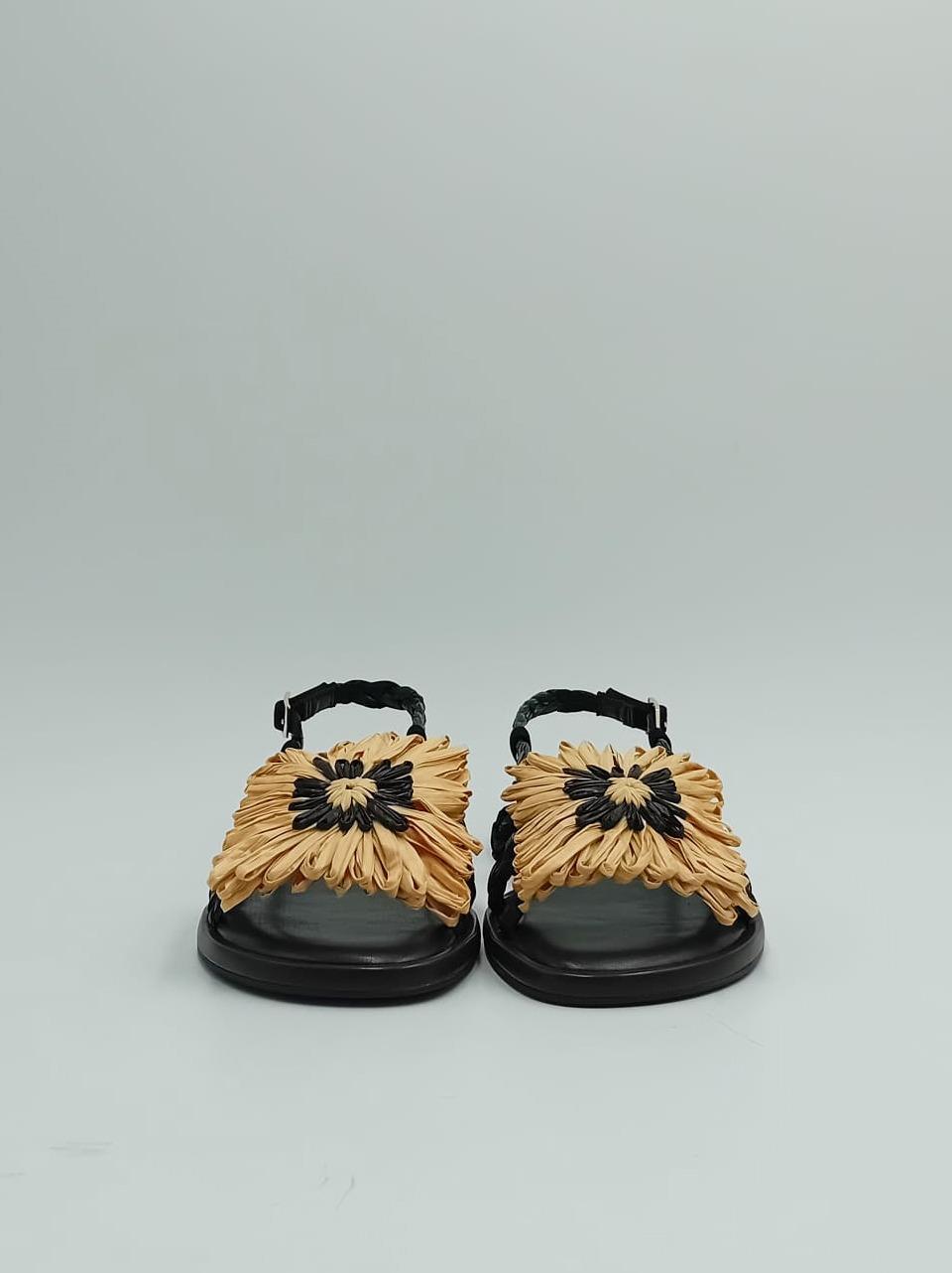 sandalo flat in rafia con accessorio ALICIA BLACK PALOMITAS by paloma barcelo