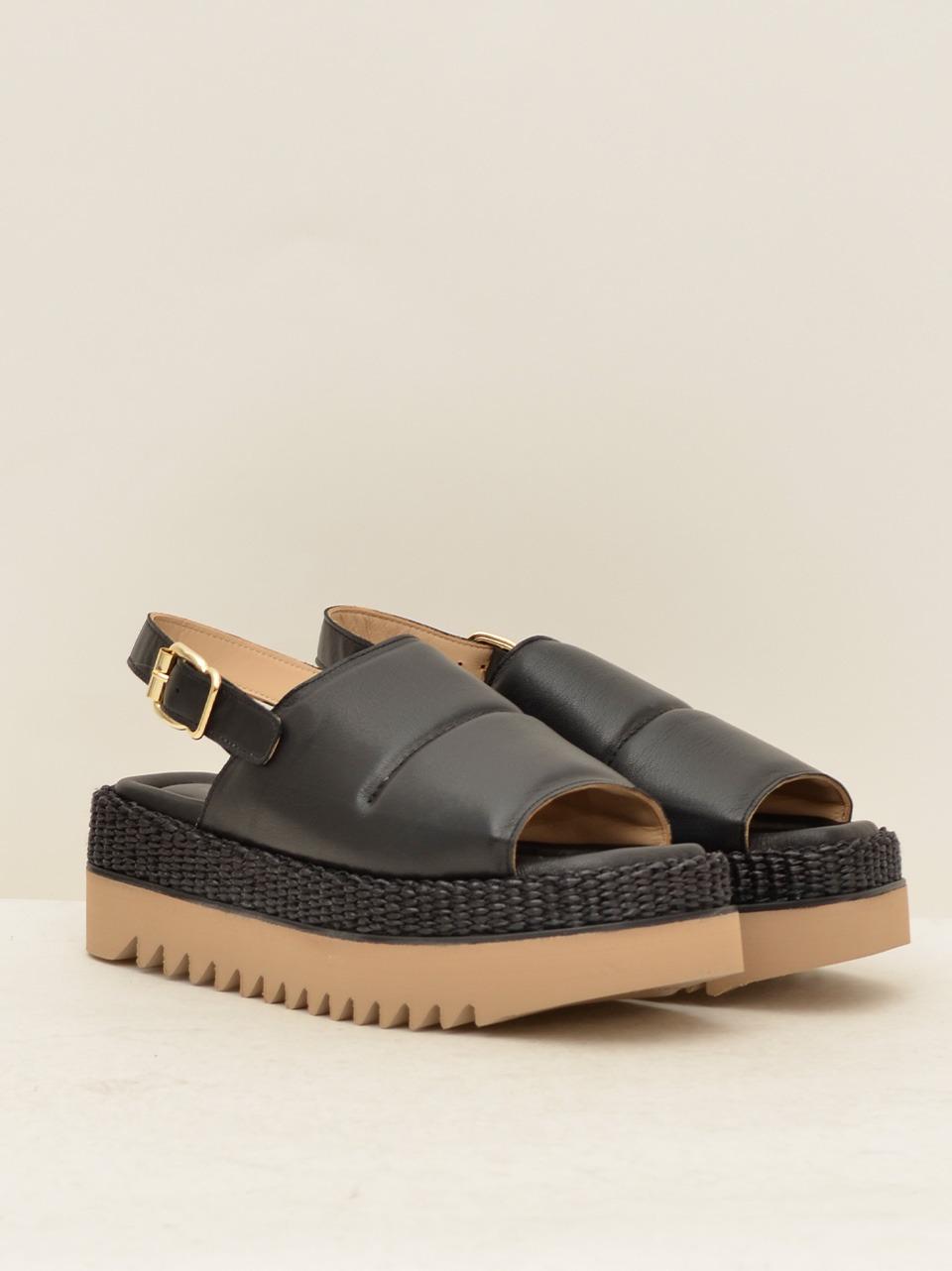 9542 NERO Laura bellariva