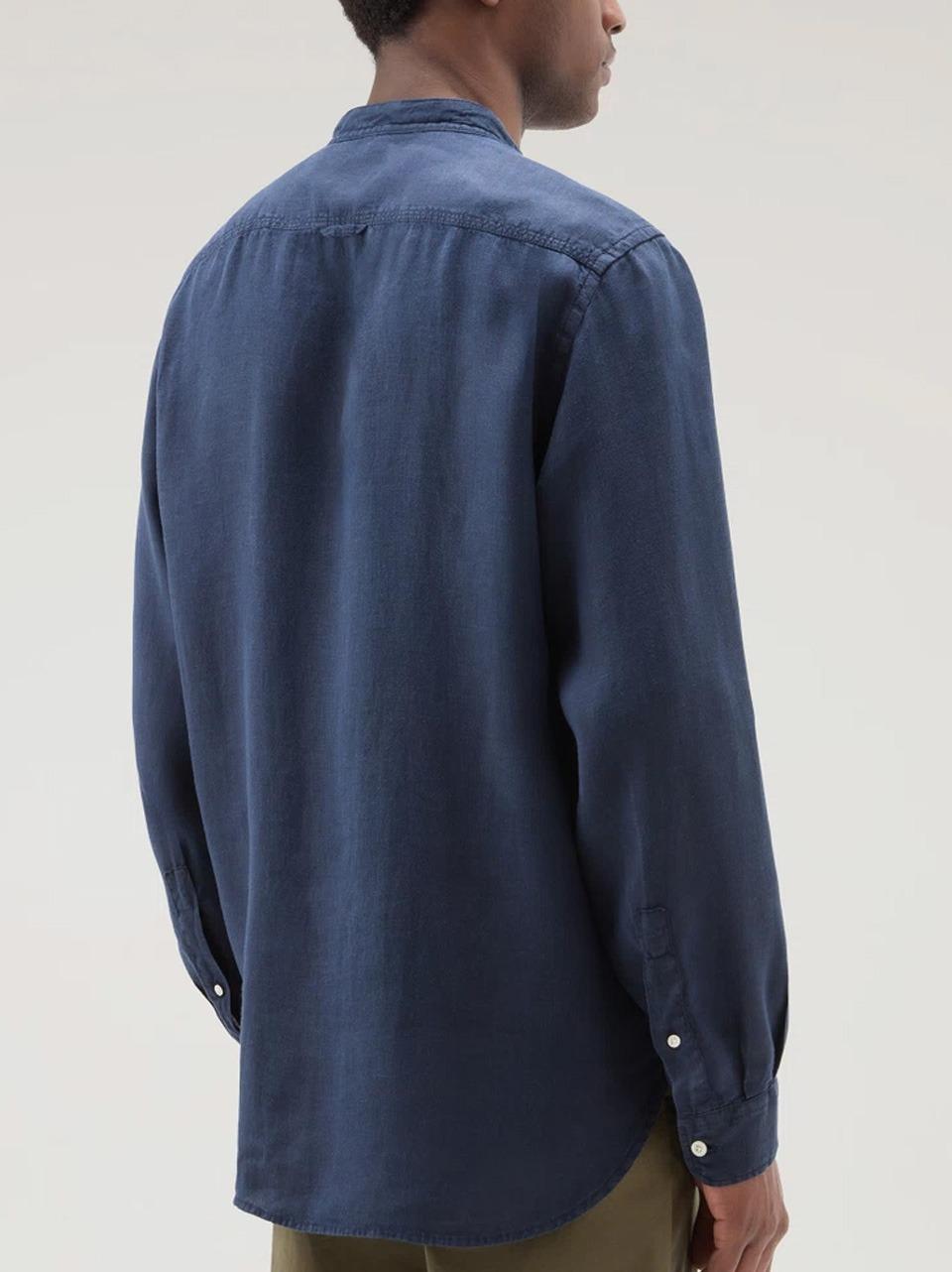 camicia in lino collo corea CFWOSI0105MRUT3372 B WOOLRICH