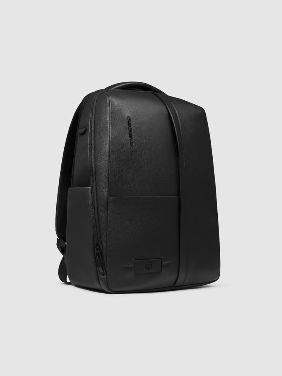 zaino15'' zip verticale CA6767W137 NERO PIQUADRO