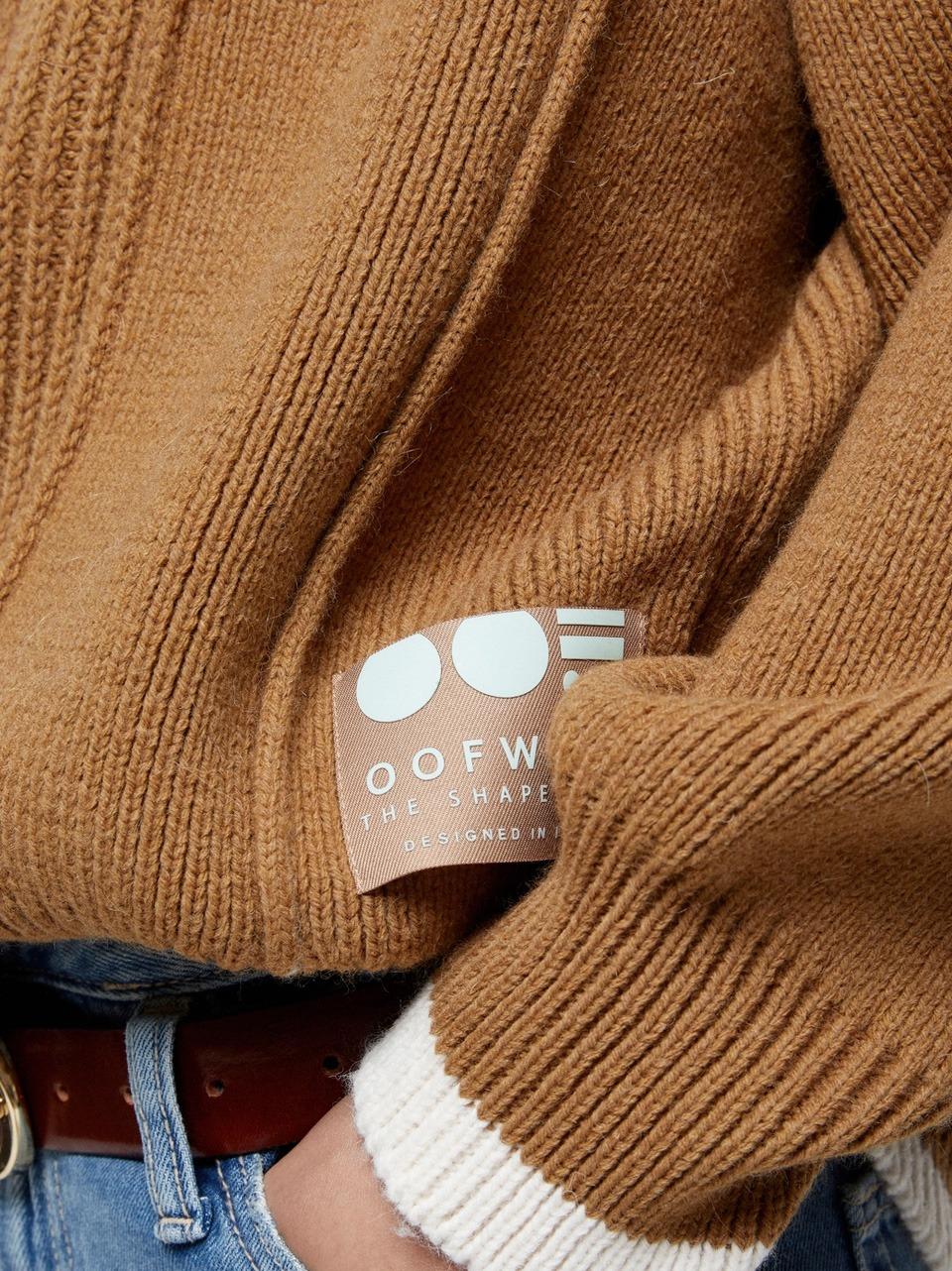 maxi v girevole 4073 645 oof