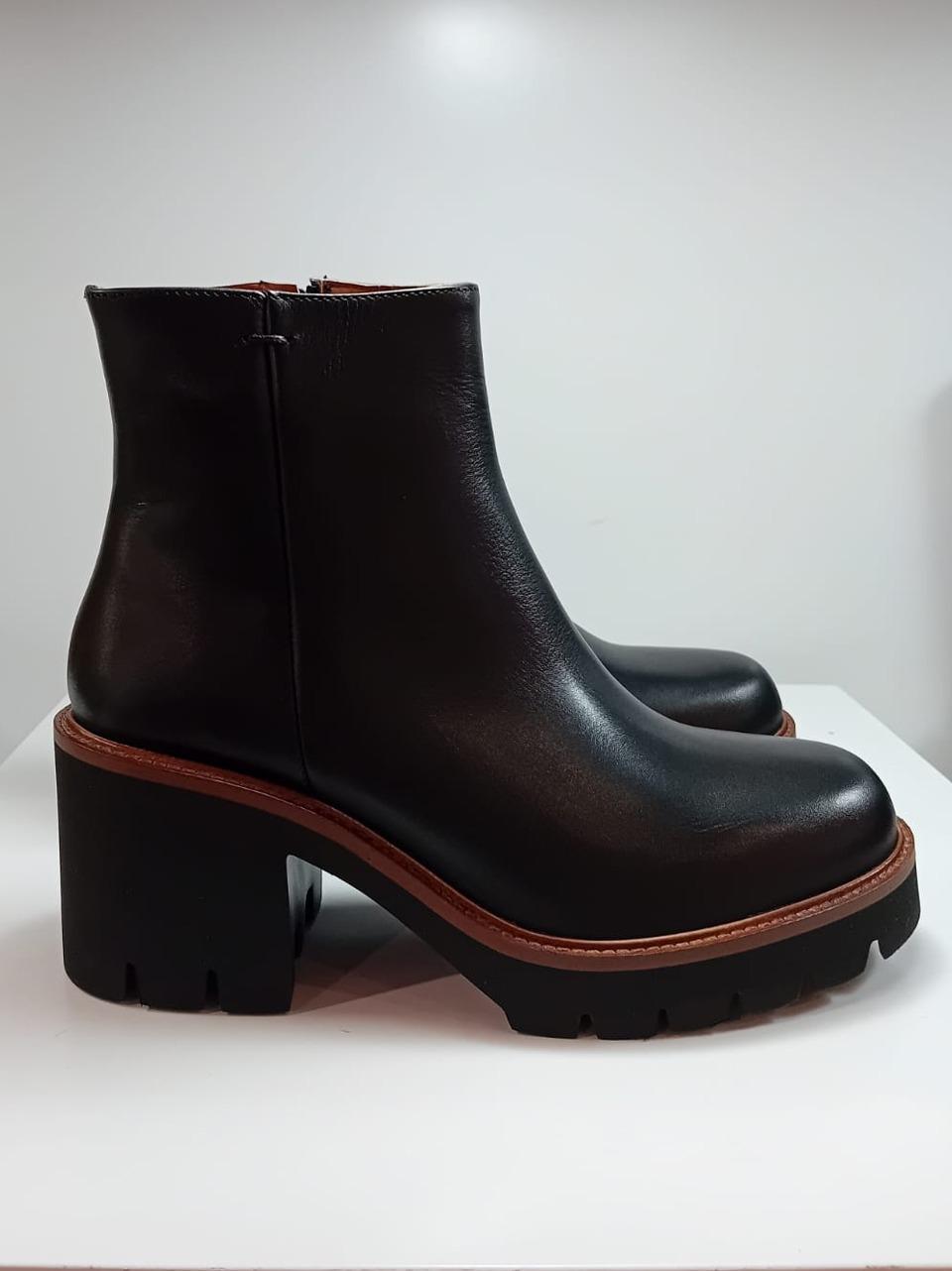 stivaletto con zip tacco h 50 mm 8754 NERO MAT:20