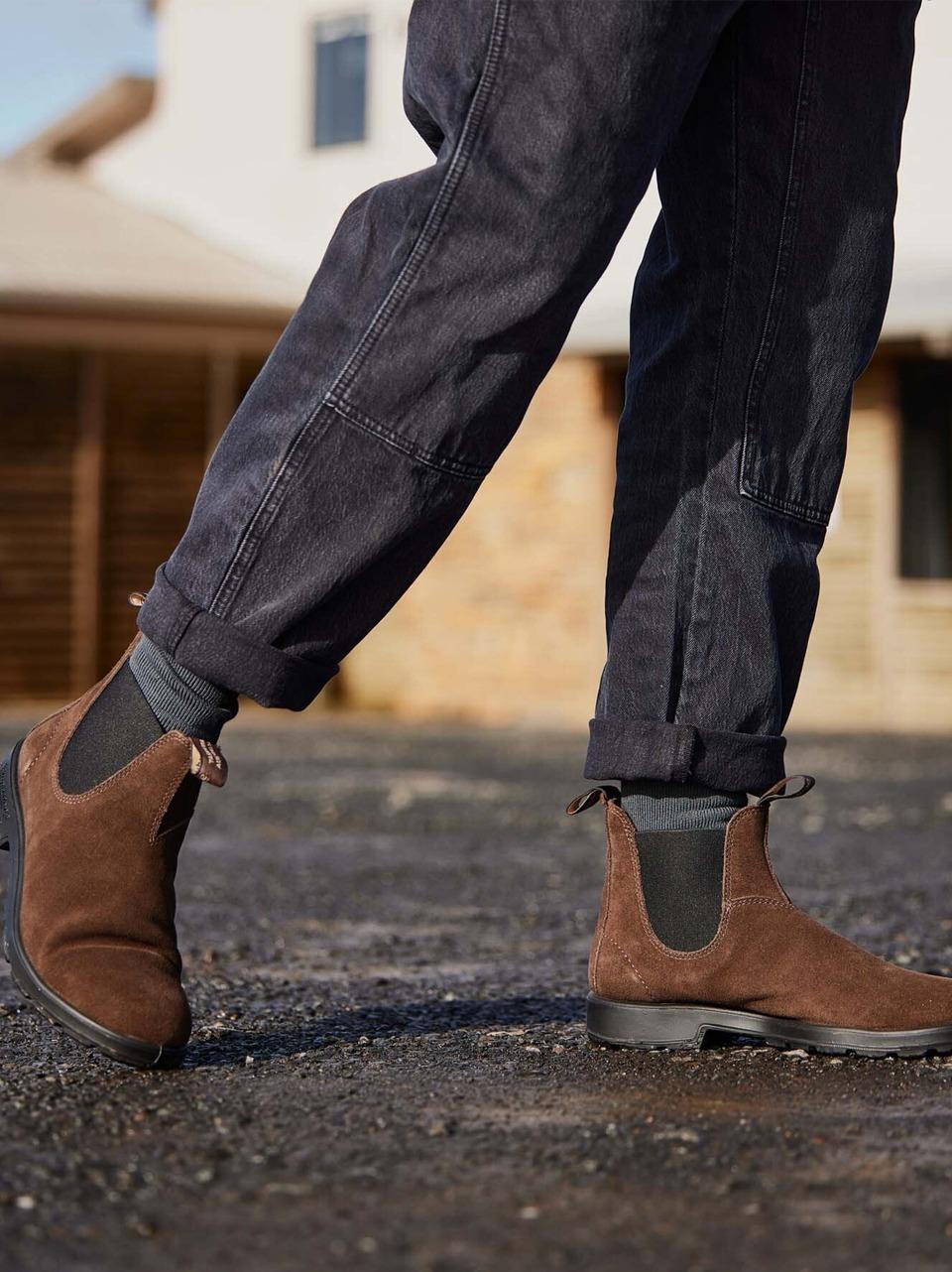 2410 BC BROWN SUEDE Blundstone