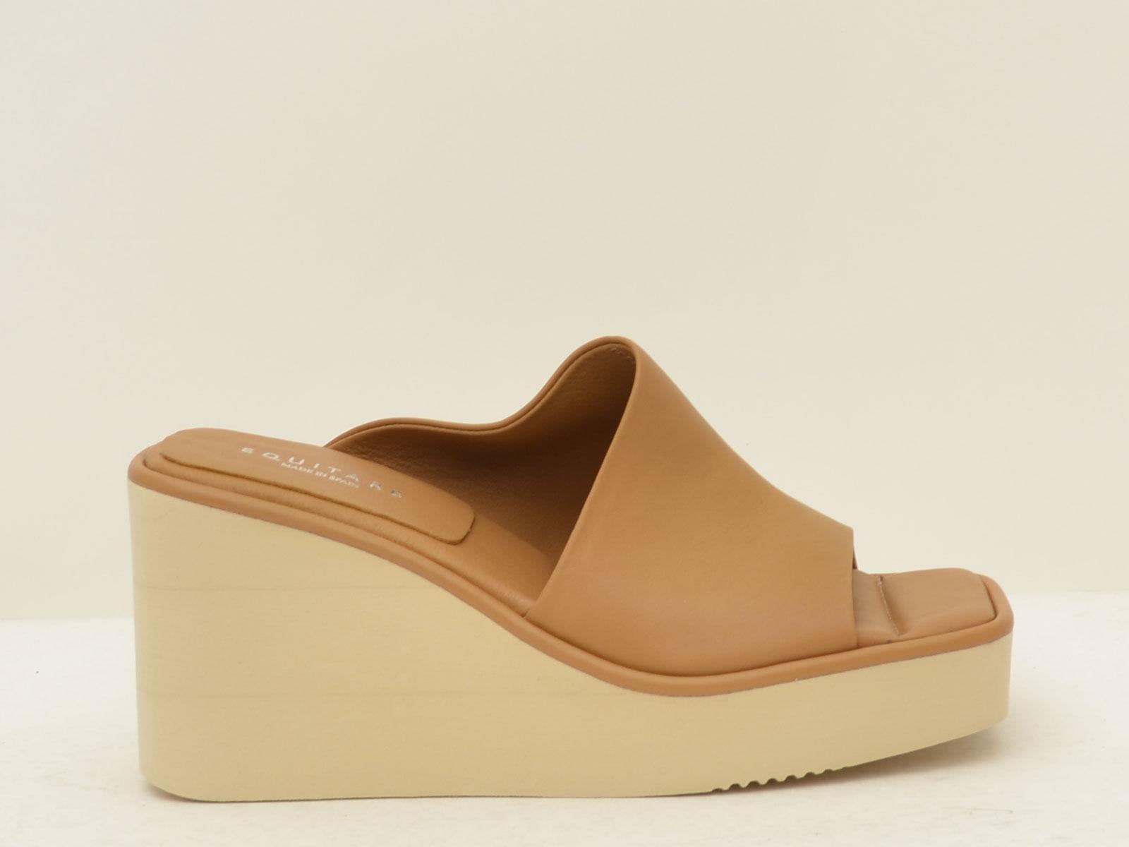 2235246 IZOLDA CAMEL EQUITARE