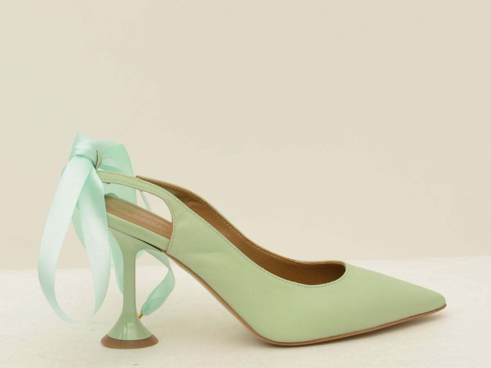 457-11-P084 ACQUA EMANUELLE VEE