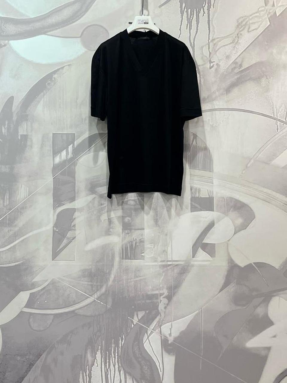 t shirt v neck OF1S2S5T004 N outFIT