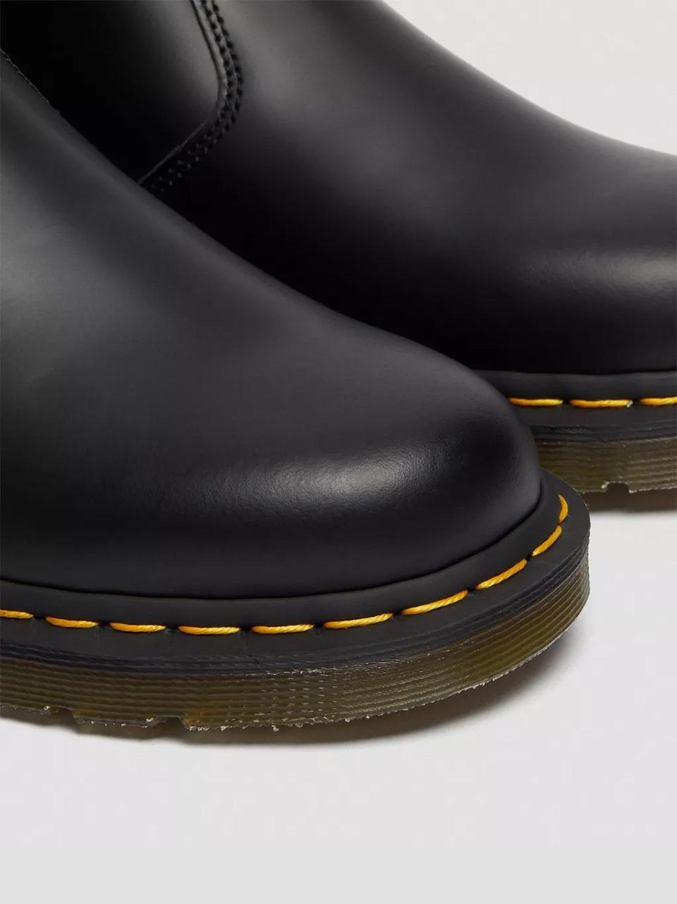 2976YS22227001 BLACK Dr Martens