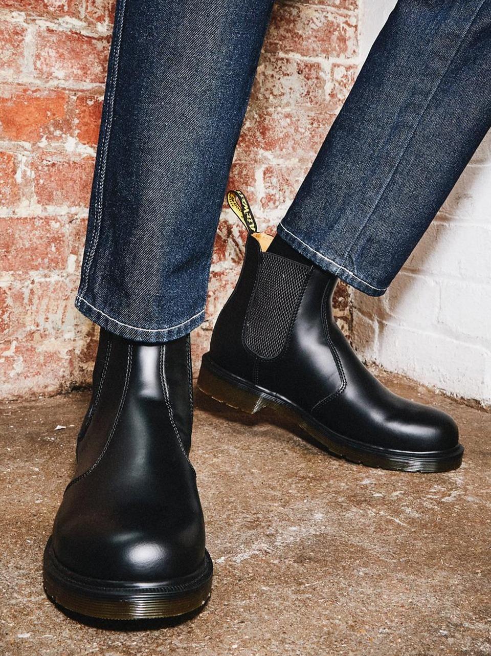 2976 11853001 BLACK Dr Martens