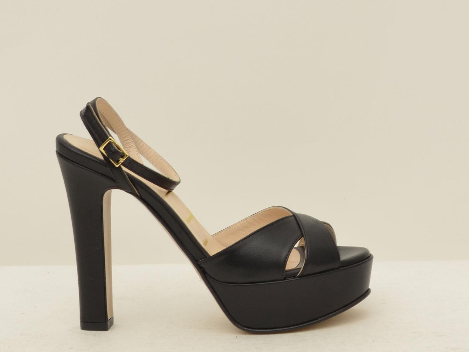 2456 NERO MATTEO PITTI