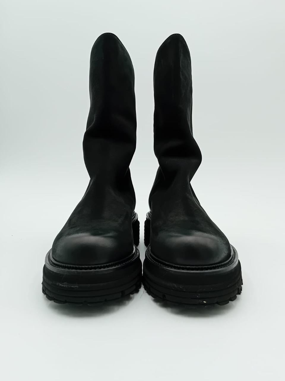 stivaletto con zip posteriore 3270 NERO MAT:20