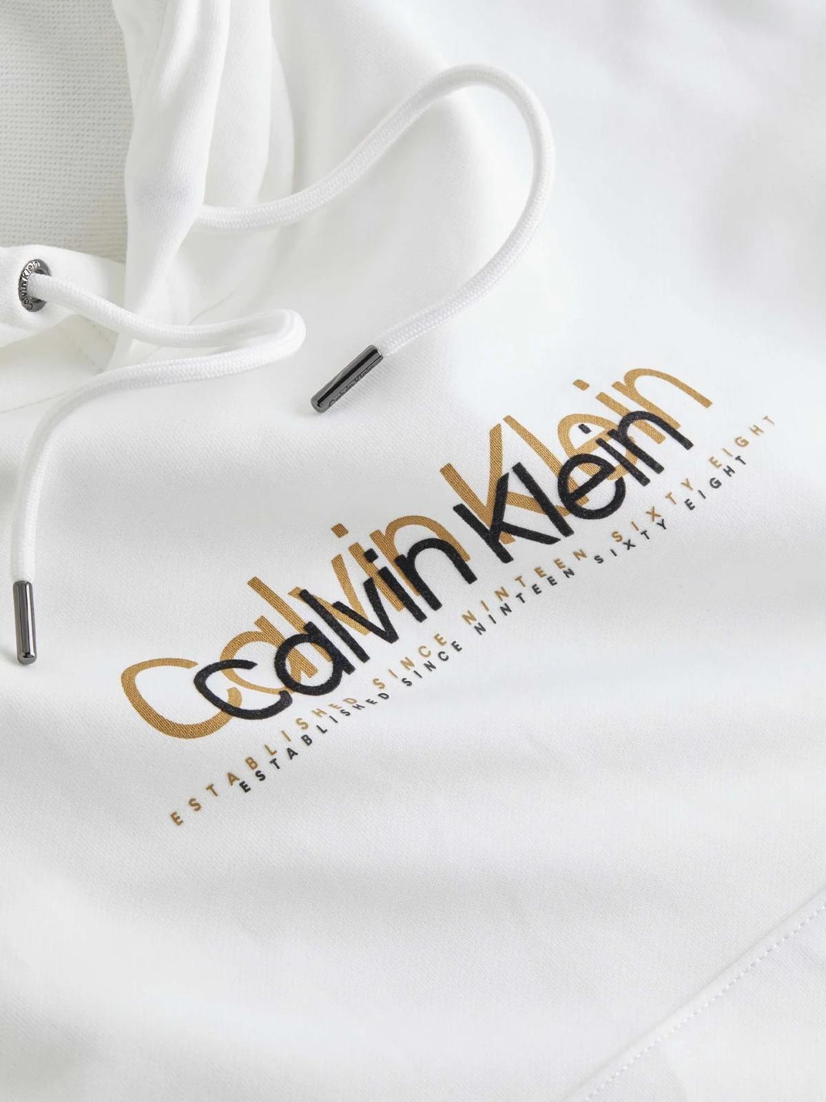 1815 YAF Calvin Klein