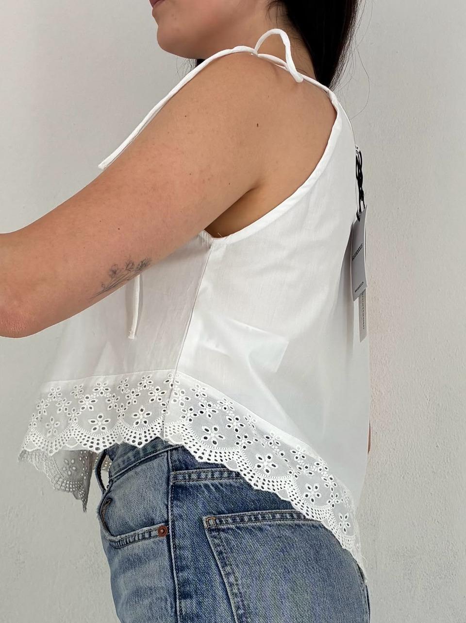 cut work top IN 1766 WHITE GLAMOROUS