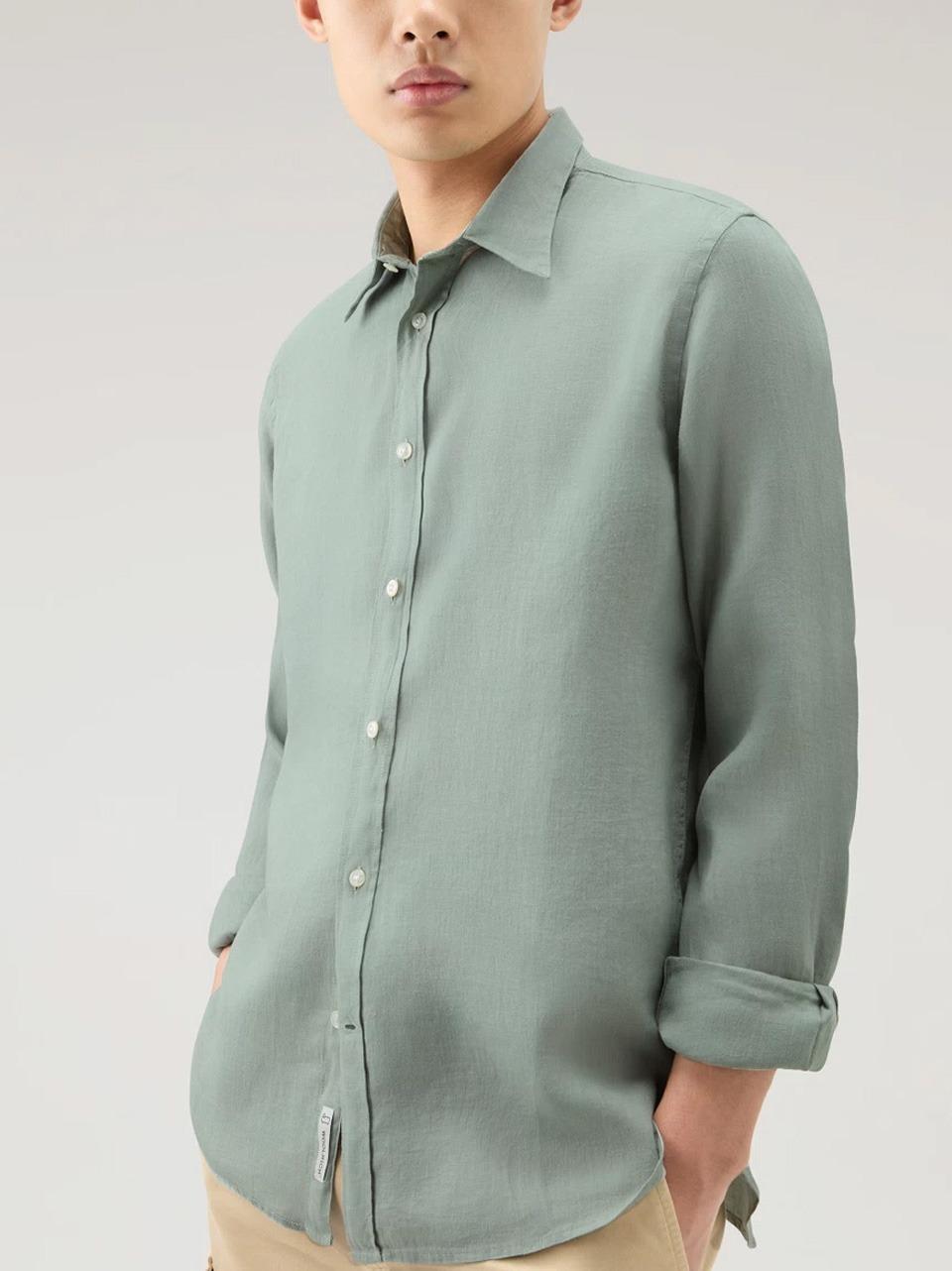 camicia in lino CWOSI0113MRUT3372 SAGE WOOLRICH
