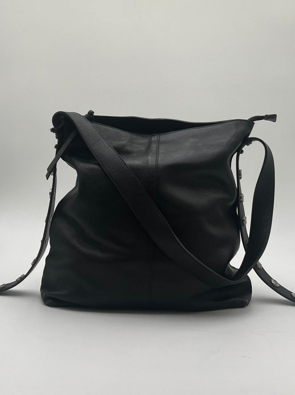 borsa stud shopping verticale zippata BS9404 NERO REHARD