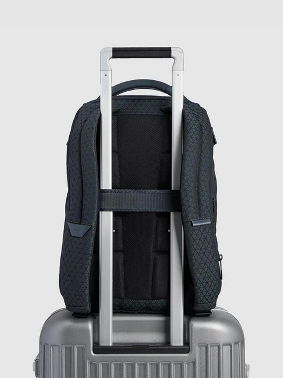 zaino 14'' CA6827W139 NERO PIQUADRO