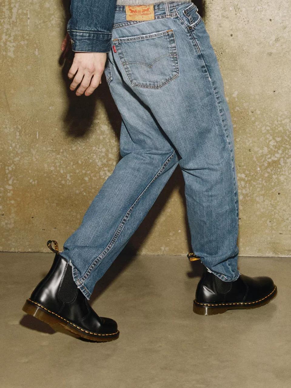 2976YS22227001 BLACK Dr Martens