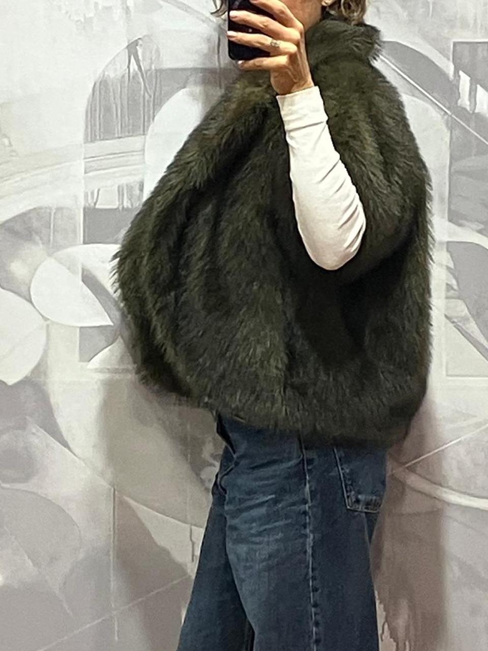 ecopelliccia smanicat W28 VM LIviana conti