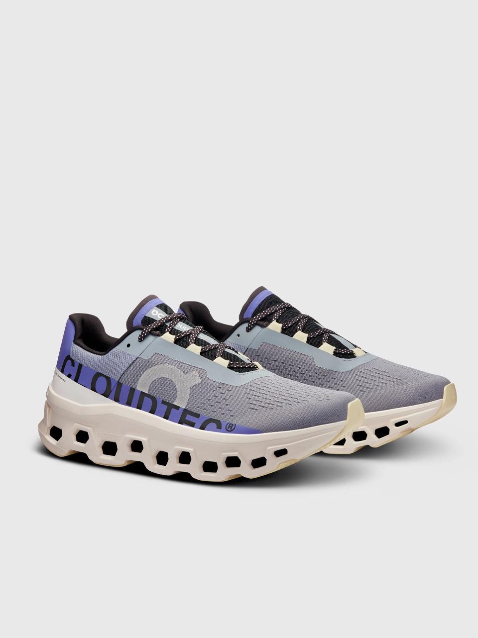 cloud monster CLOUMONSTER 61.97787 MIST BLUE BARRY on