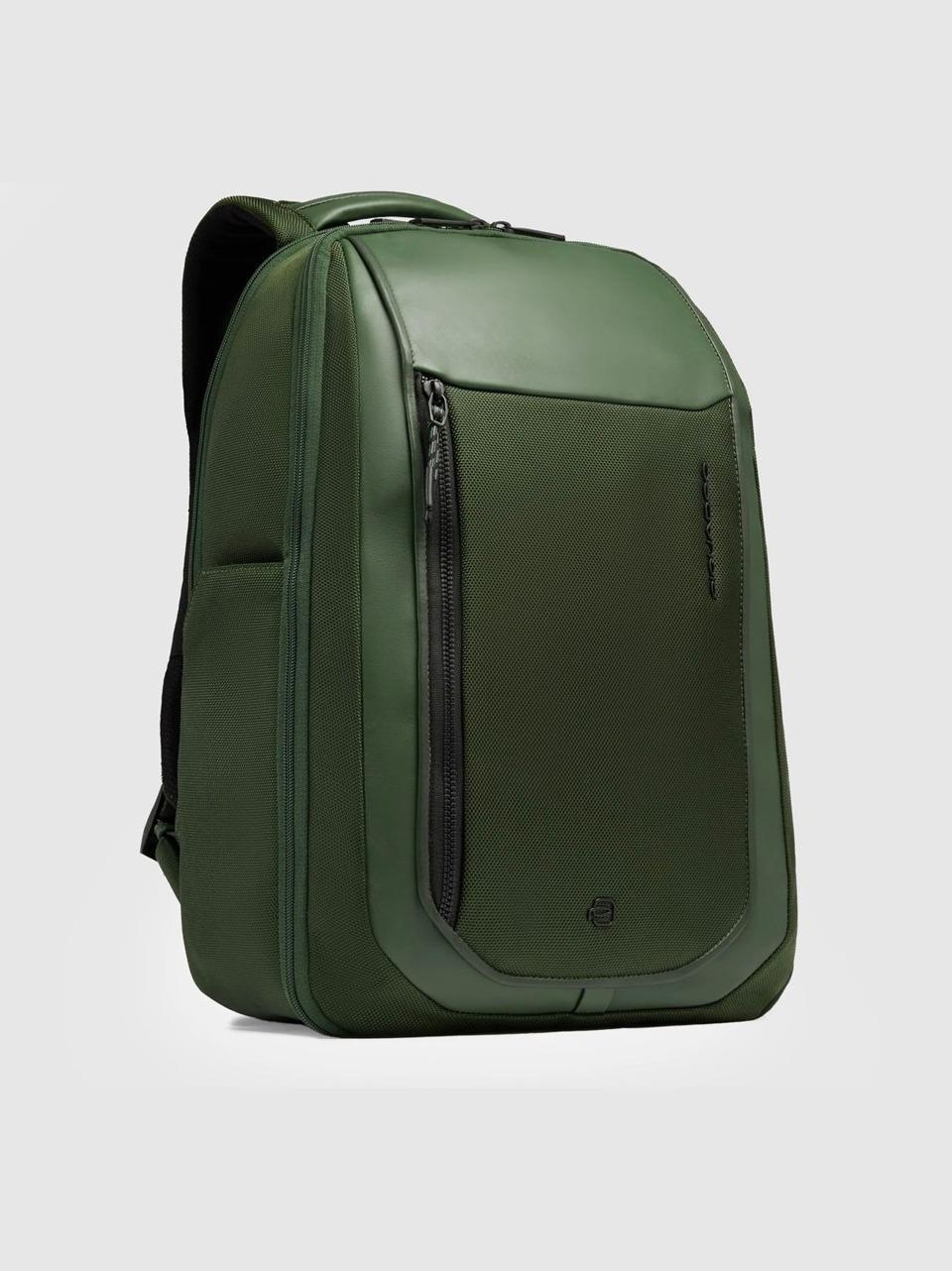 zaino 15,6'' tessuto riciclato e pelle CA6928S143BM VERDE PIQUADRO