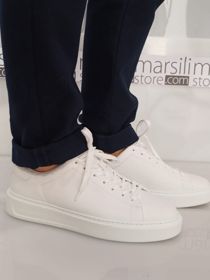 sneakers classic court
