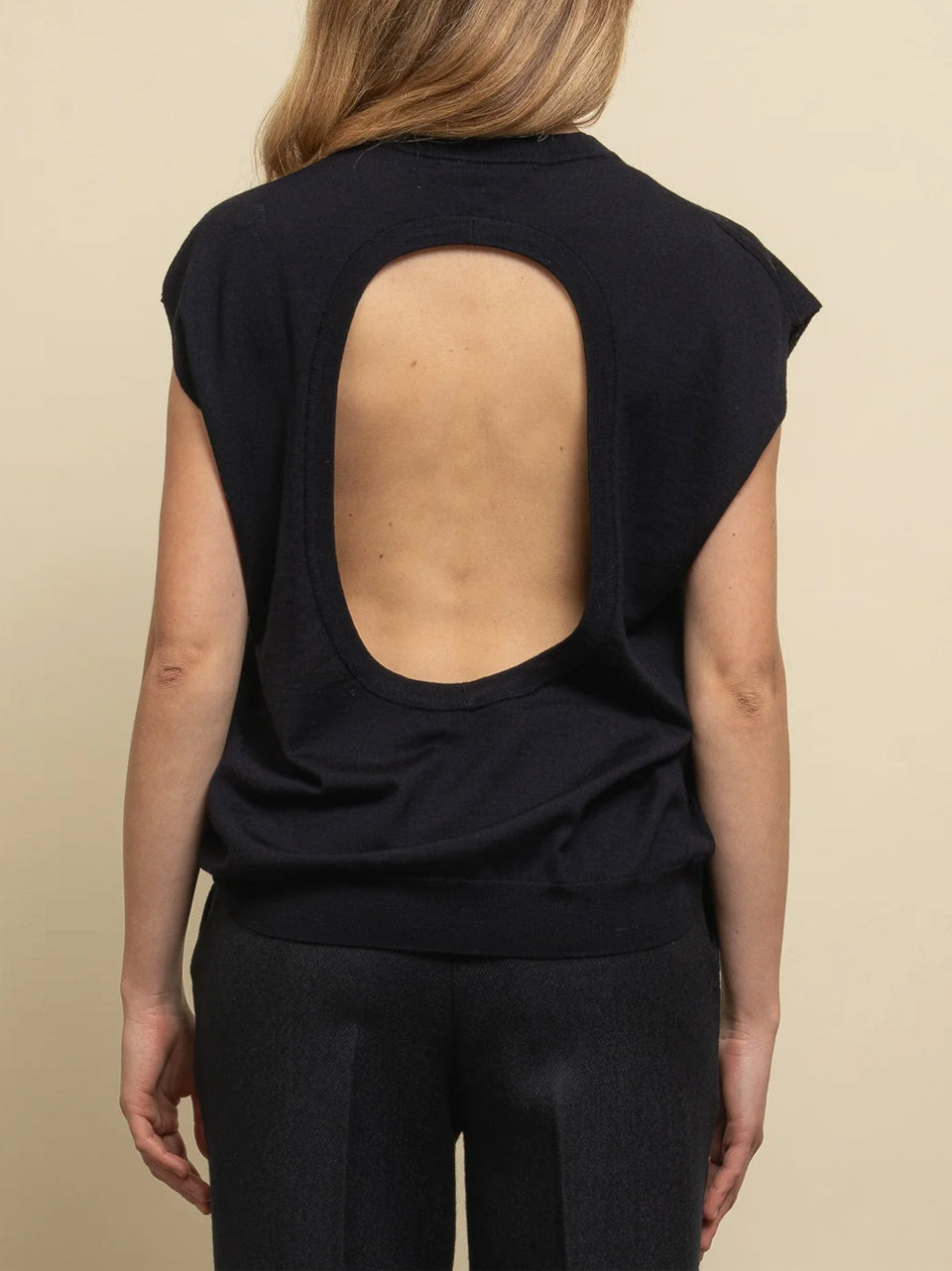 maglkia smanicata oblo