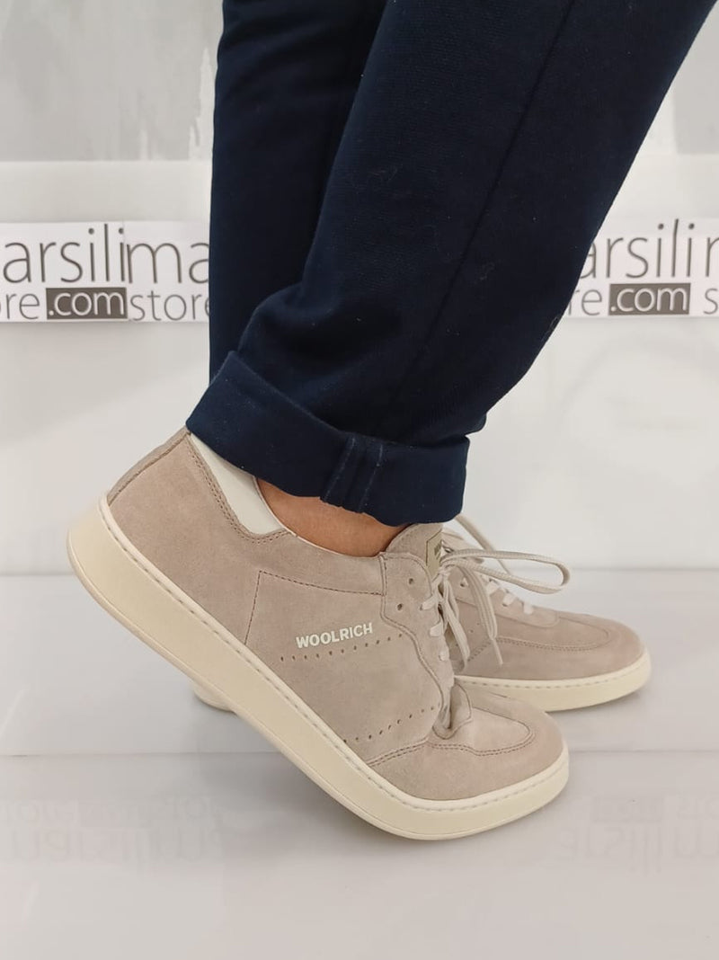 sneakers swing court