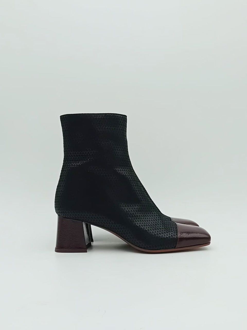 stivaletto tacco 40nn bicolore VOLKIRIA NEGRO\GRAPE CHIE MIHARA 